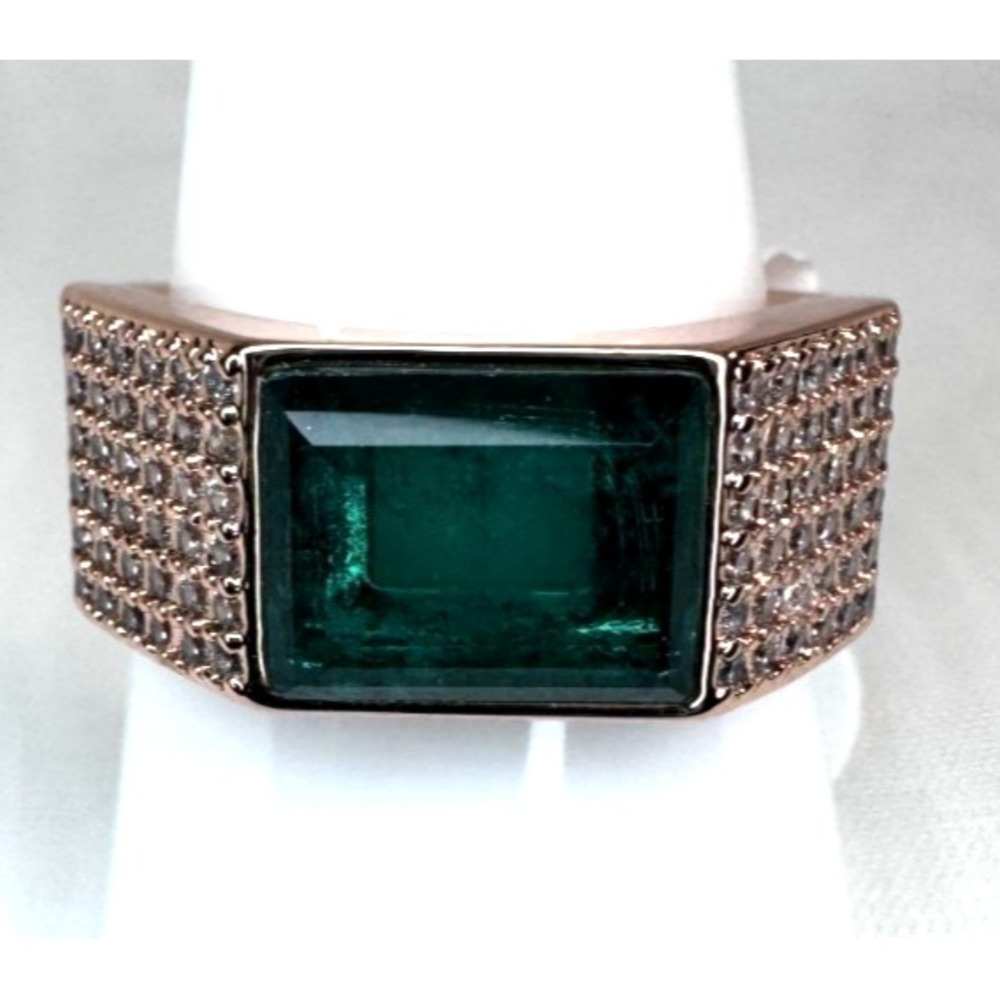 Size 9 Bomb Party May Ring - RG84019 Petals And Paves - Emerald on Rose Gold